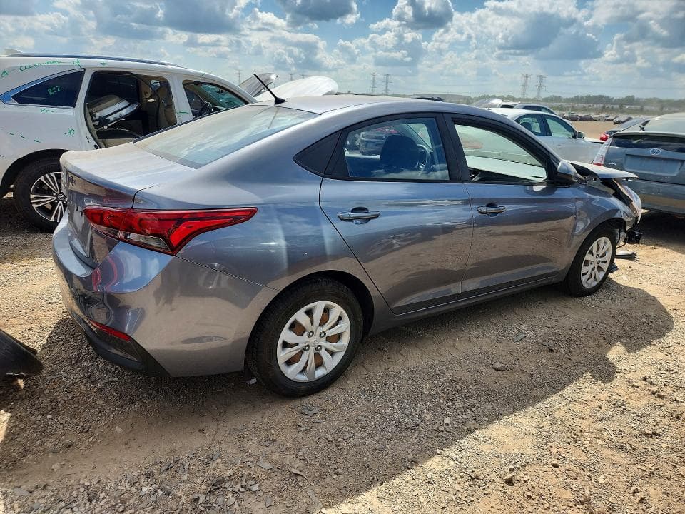 2019 HYUNDAI ACCENT SE 3