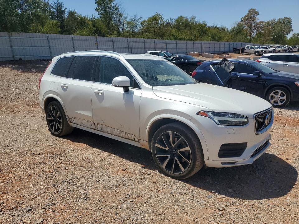 2020 VOLVO XC90 T6 MOMENTUM 4