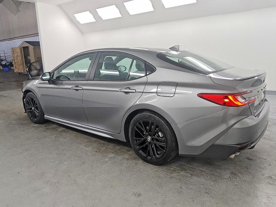2026 TOYOTA CAMRY SE 2