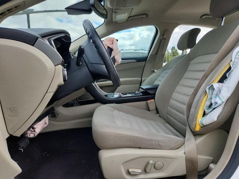 2017 FORD FUSION SE 7