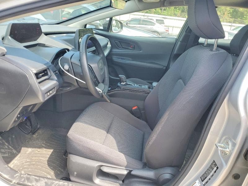 2024 TOYOTA PRIUS LE 7