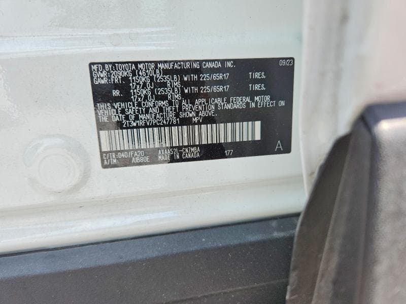 2023 TOYOTA RAV4 XLE 13