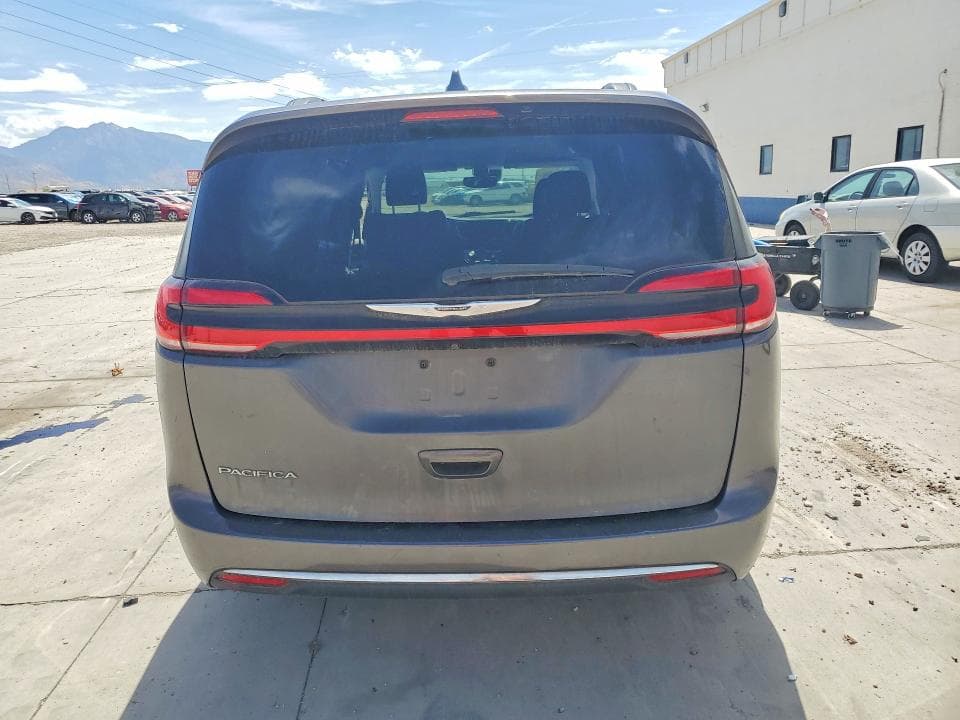 2022 CHRYSLER PACIFICA TOURING L 6