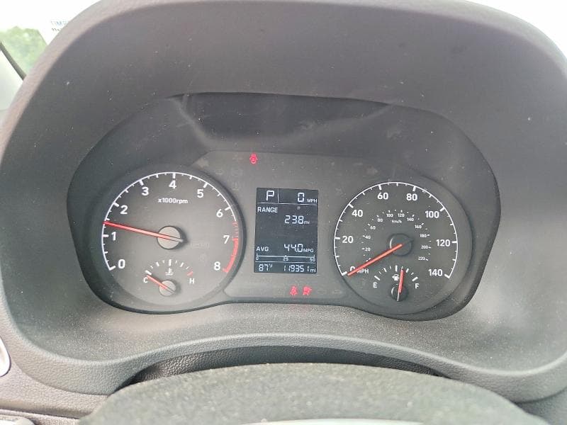 2021 HYUNDAI ACCENT SE 9