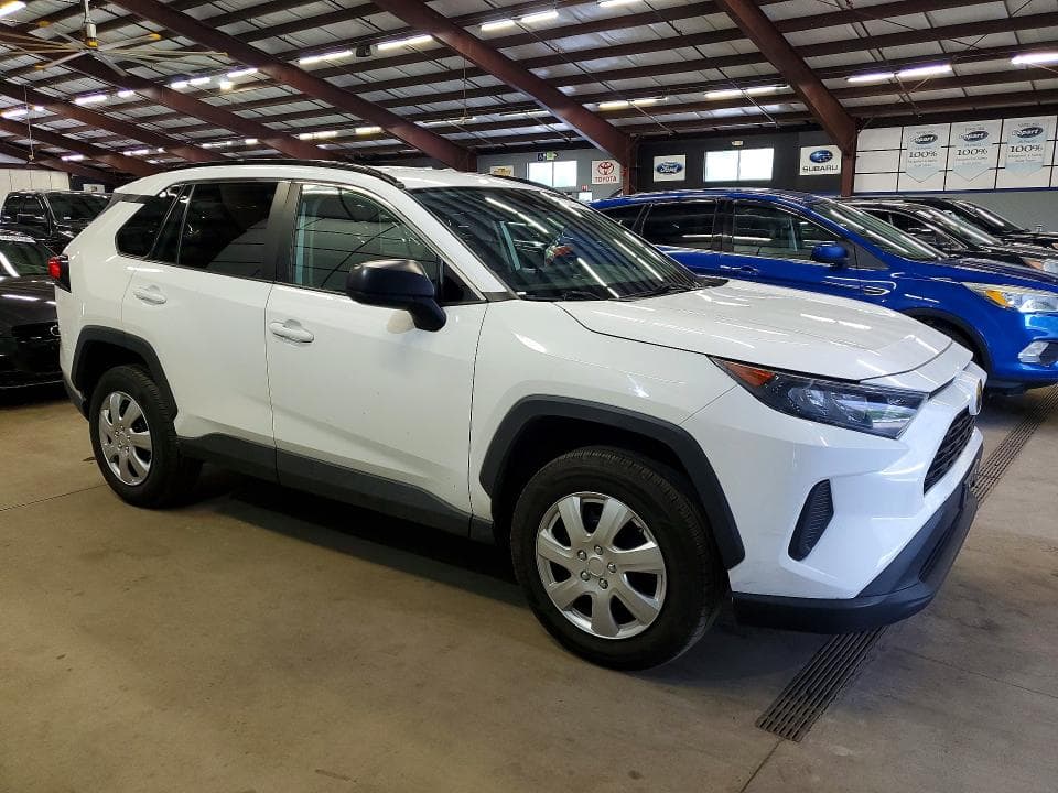 2021 TOYOTA RAV4 LE 4