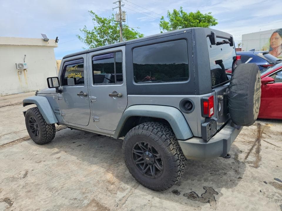 2017 JEEP WRANGLER UNLIMITED SPORT 2