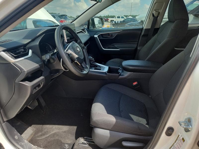 2025 TOYOTA RAV4 LE 7