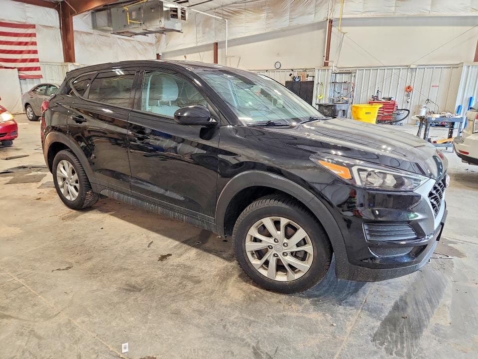 2020 HYUNDAI TUCSON SE 4