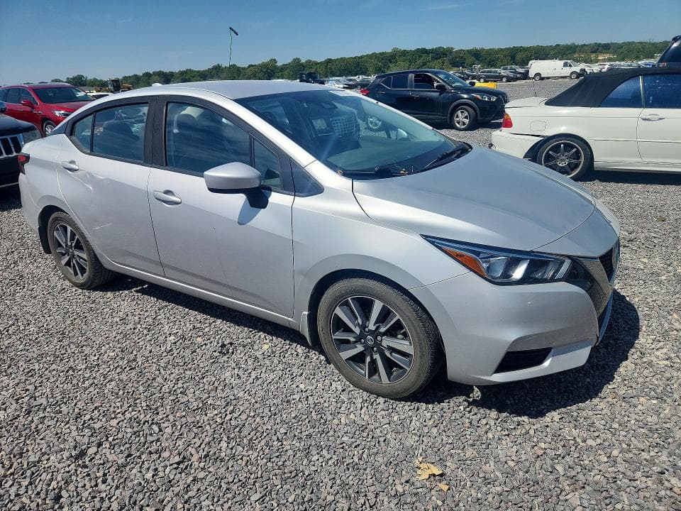 2022 NISSAN VERSA SV 4