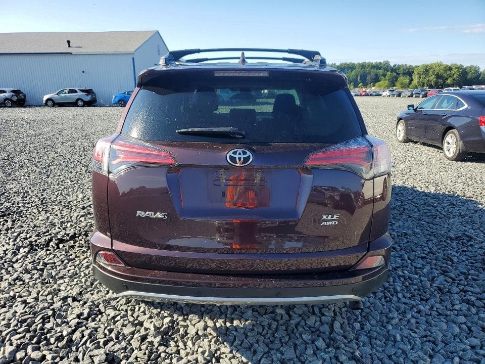2018 TOYOTA RAV4 XLE 6