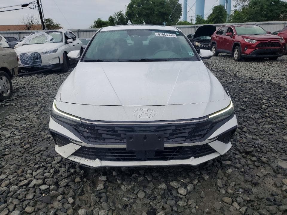 2024 HYUNDAI ELANTRA SEL 5