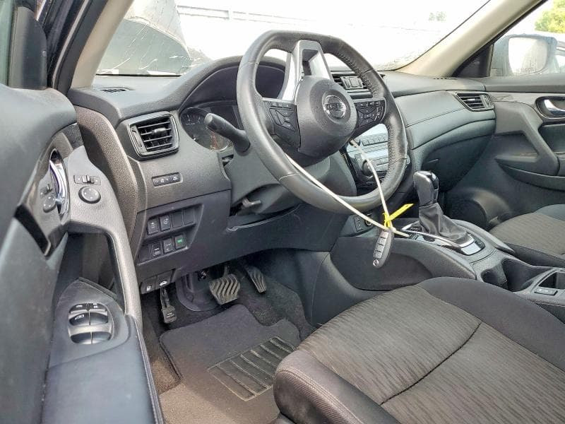 2017 NISSAN ROGUE SV 8