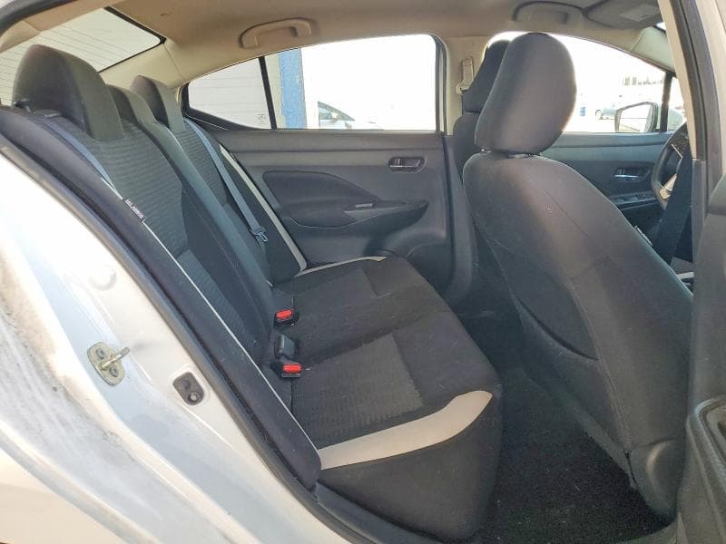 2021 NISSAN VERSA SV 10