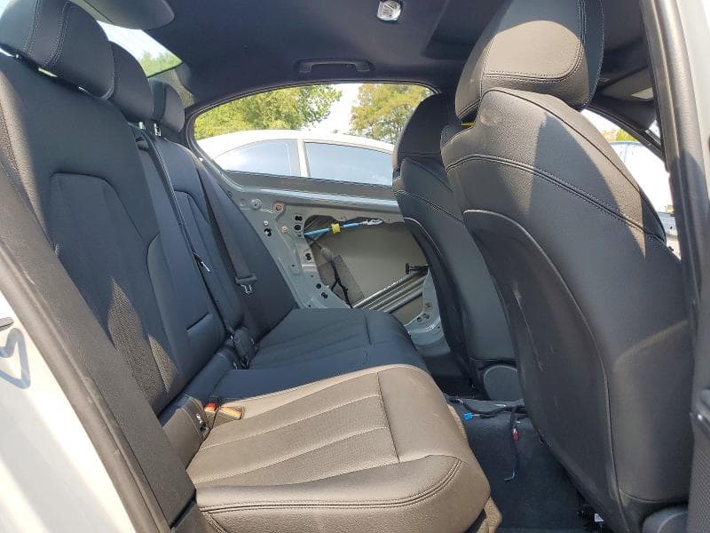 2026 BMW 330XI 10
