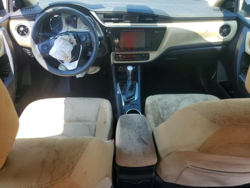 2017 TOYOTA COROLLA LE 8