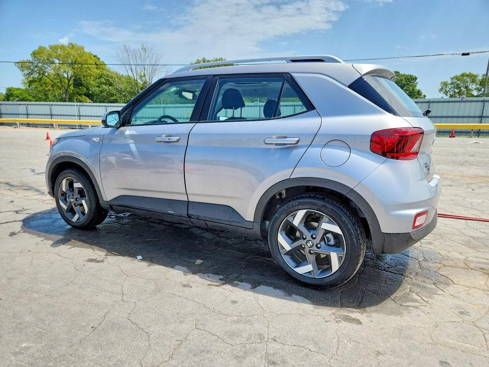 2026 HYUNDAI VENUE SEL 2