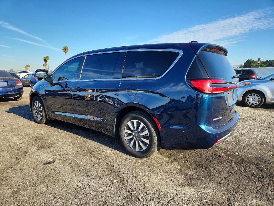 2025 CHRYSLER PACIFICA HYBRID SELECT 2