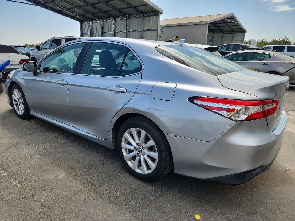 2020 TOYOTA CAMRY LE 2
