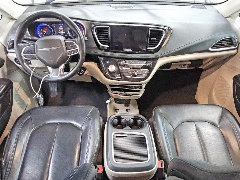 2021 CHRYSLER PACIFICA TOURING L 8