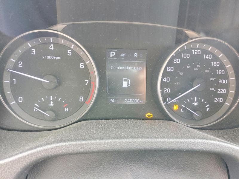 2018 HYUNDAI ELANTRA SEL 9