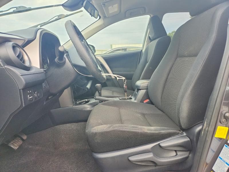 2018 TOYOTA RAV4 LE 7
