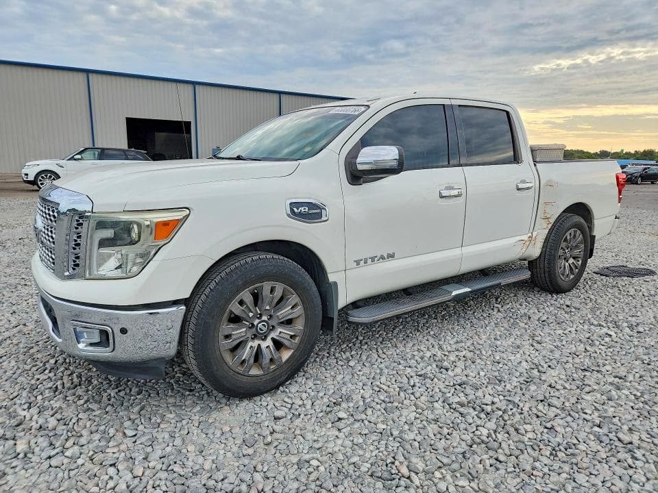 2017 NISSAN TITAN SL
