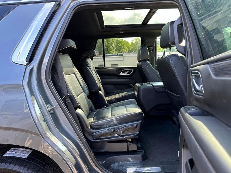 2022 GMC YUKON SLT 5