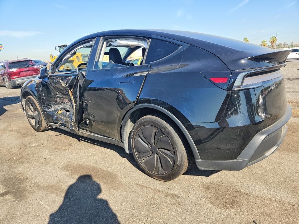 2026 TESLA MODEL Y 2