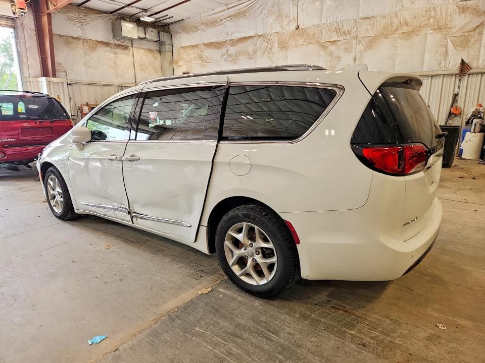 2017 CHRYSLER PACIFICA TOURING L PLUS 2
