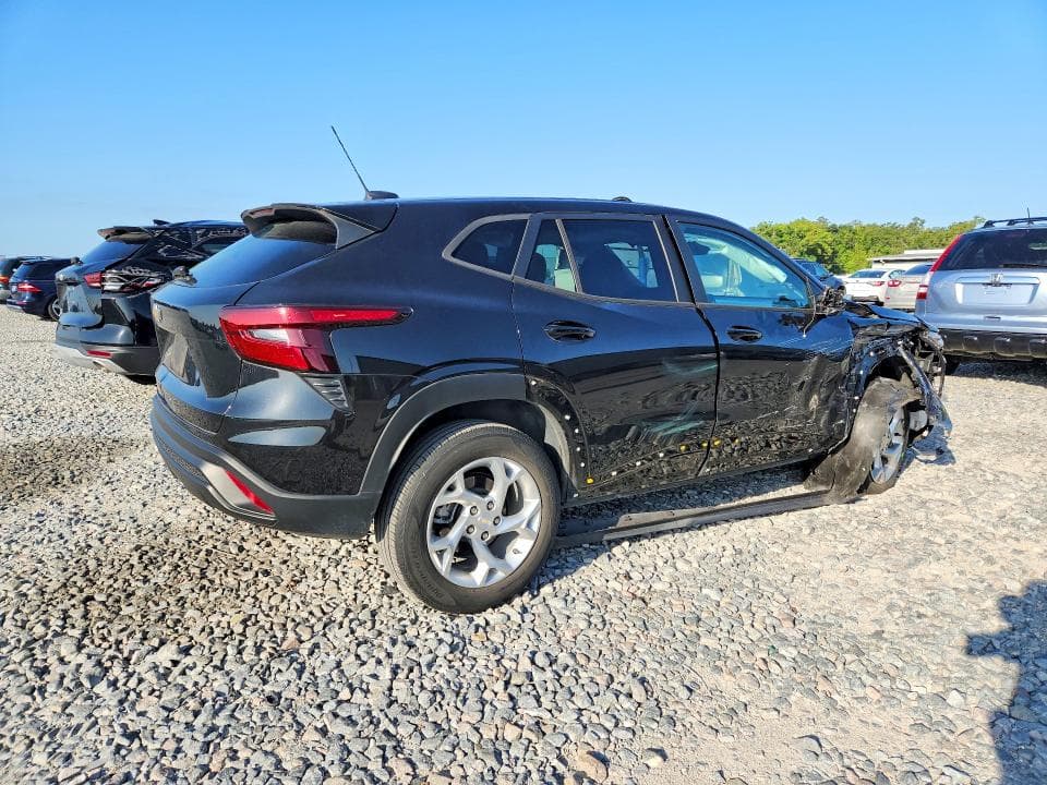2024 CHEVROLET TRAX LS 3