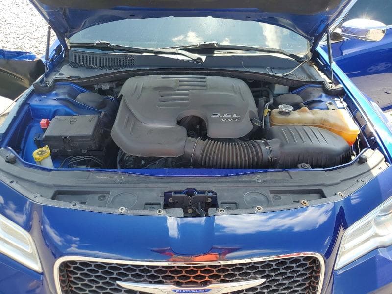 2018 CHRYSLER 300 TOURING 11
