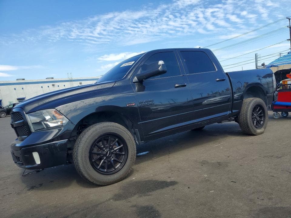 2018 RAM 1500 SLT - 1