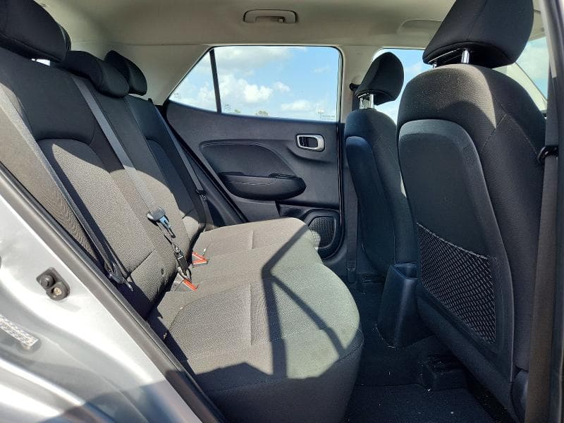 2021 HYUNDAI VENUE SE 10