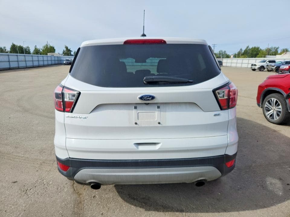 2017 FORD ESCAPE SE 6