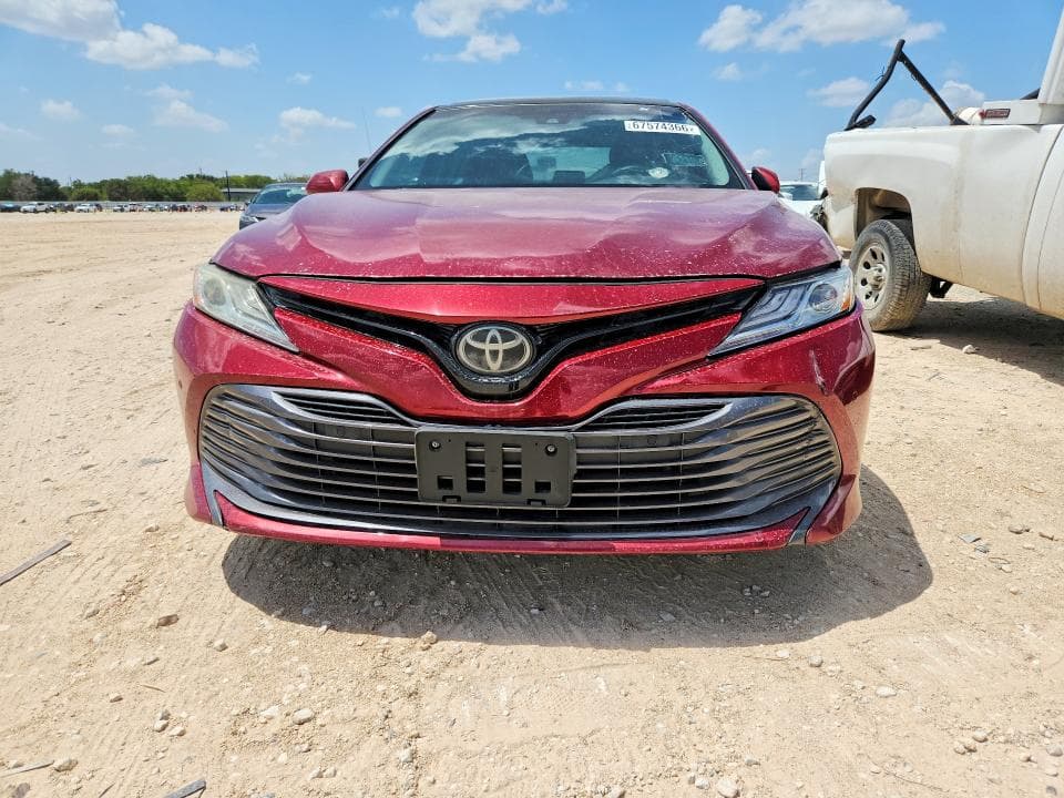 2018 TOYOTA CAMRY XLE 5