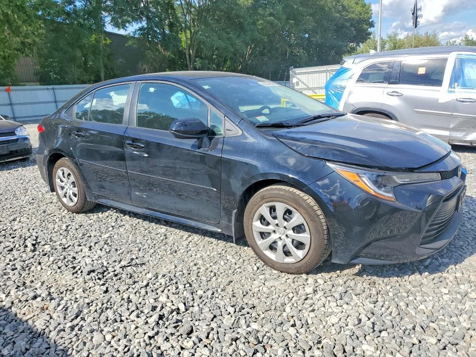 2026 TOYOTA COROLLA LE 4