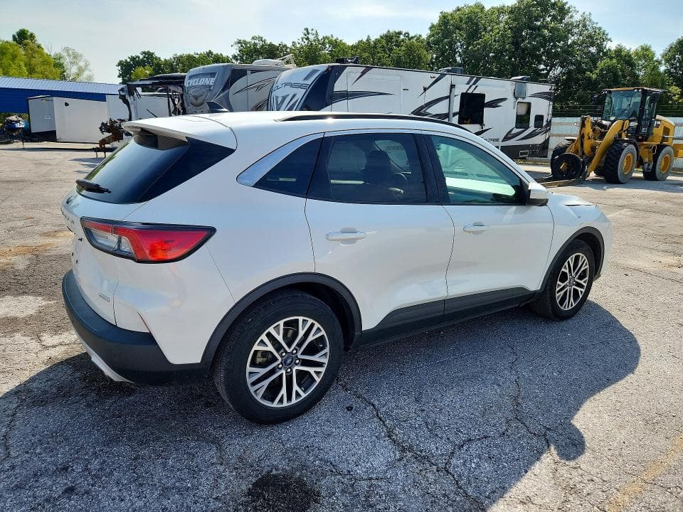 2020 FORD ESCAPE SEL 3