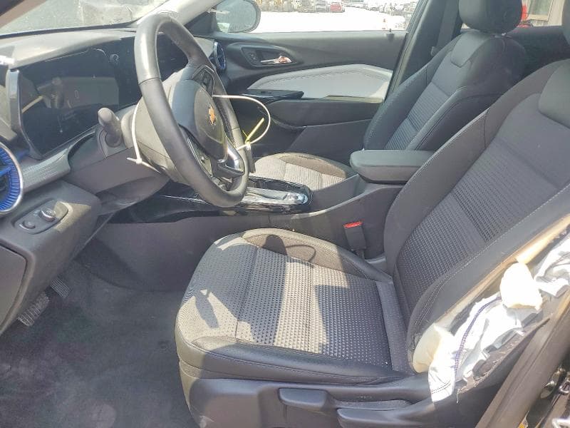 2025 CHEVROLET TRAX 1LT 7