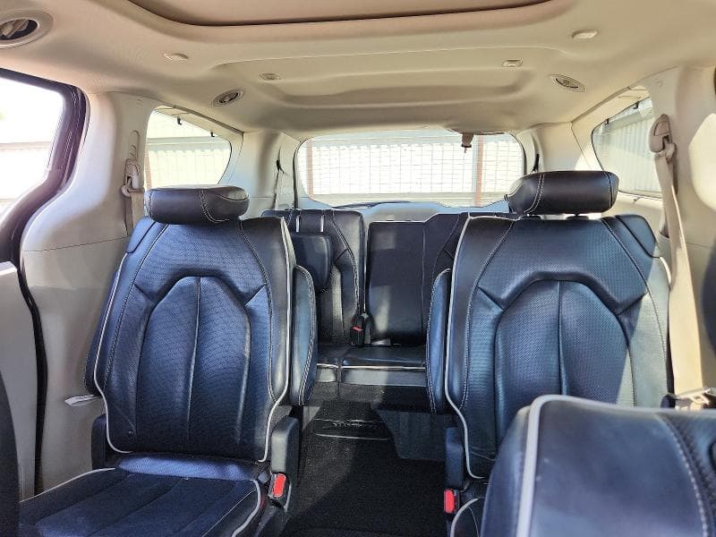 2022 CHRYSLER PACIFICA LIMITED 10
