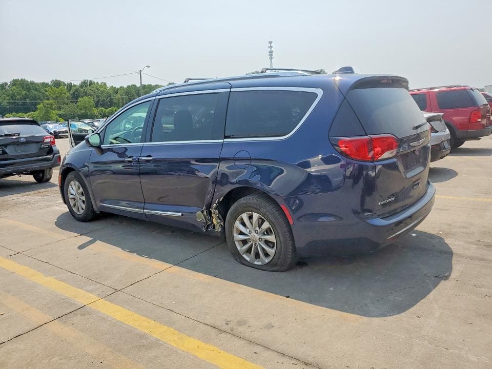 2018 CHRYSLER PACIFICA TOURING L 2