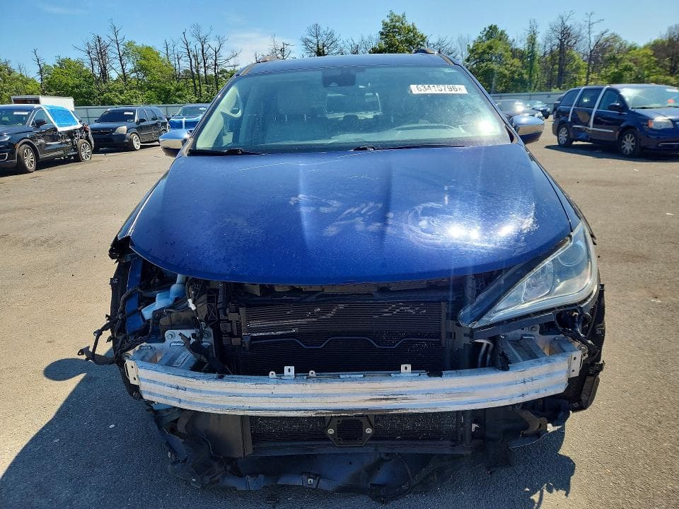 2018 CHRYSLER PACIFICA LIMITED 5