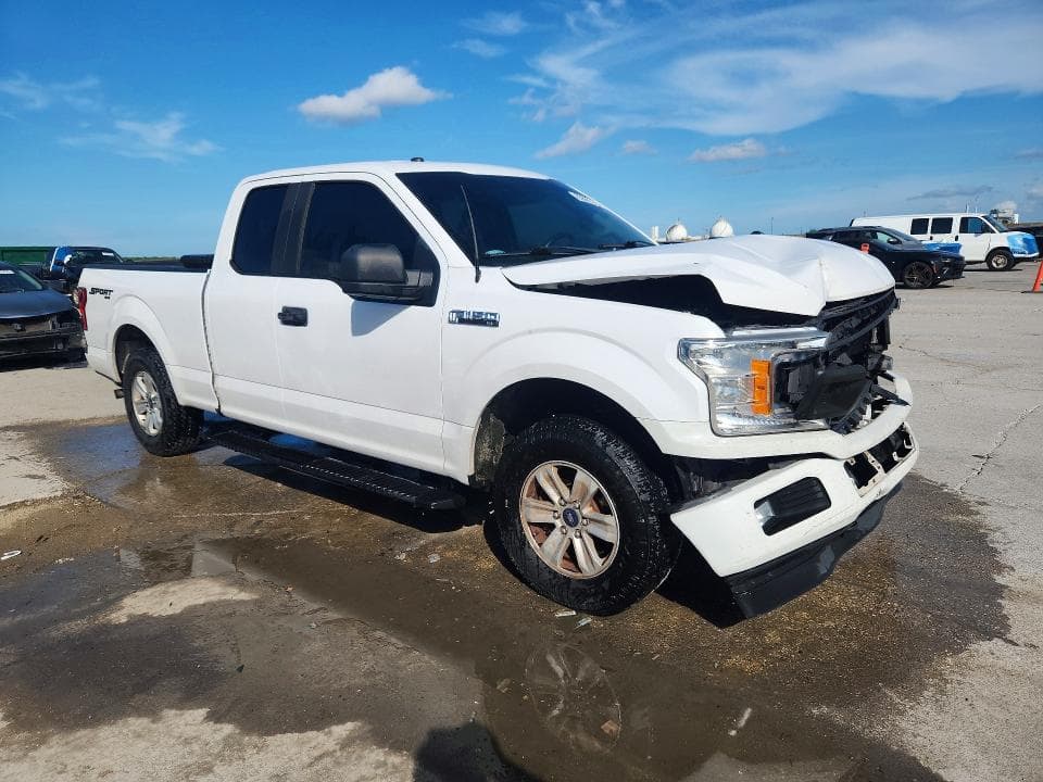 2018 FORD F150 SUPER CAB 4