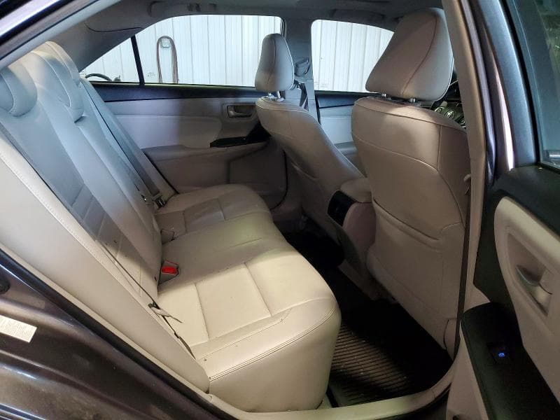 2017 TOYOTA CAMRY XLE 10