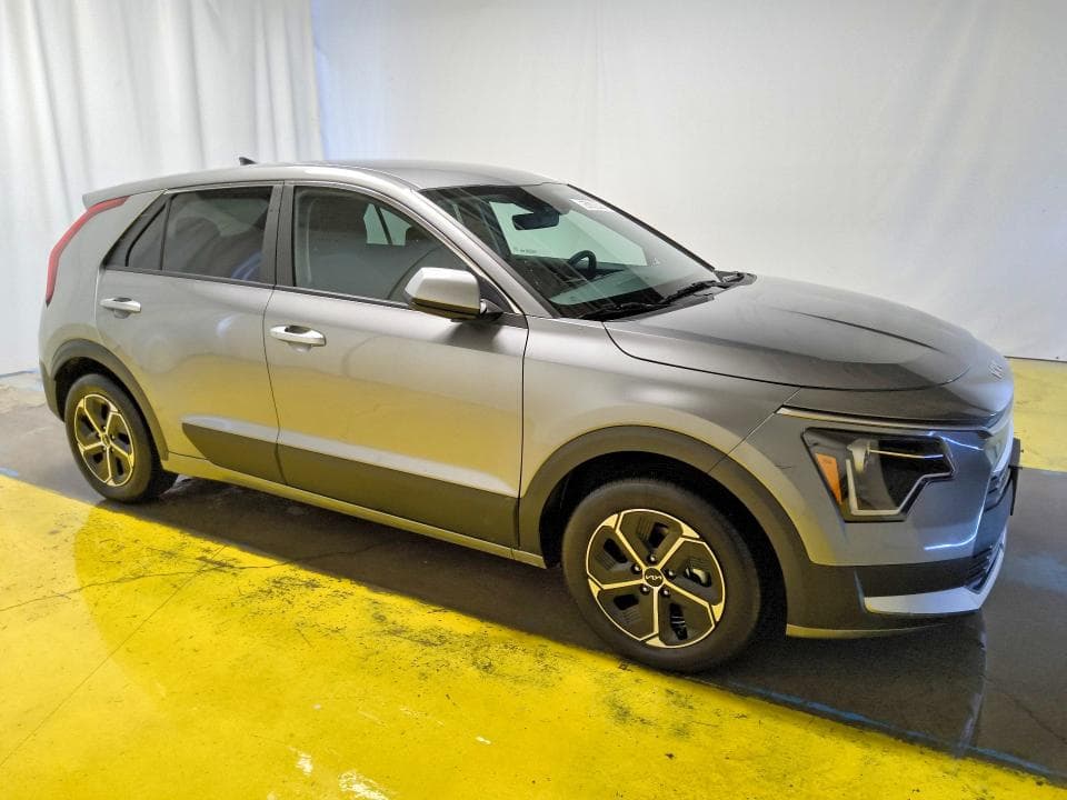 2026 KIA NIRO LX 4