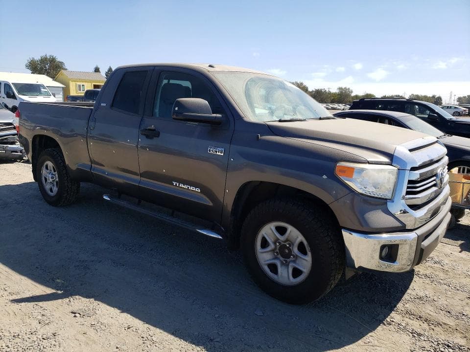 2017 TOYOTA TUNDRA SR5 4