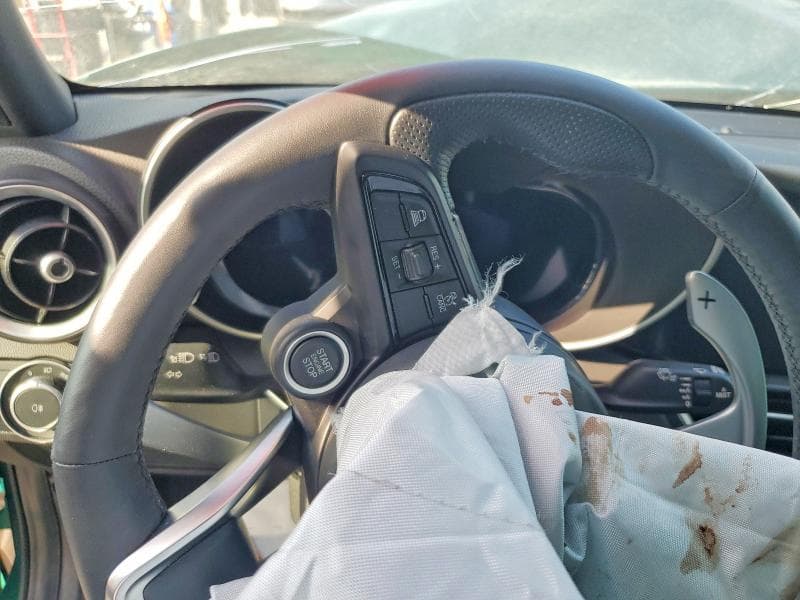 2025 ALFA ROMEO GIULIA BASE 9
