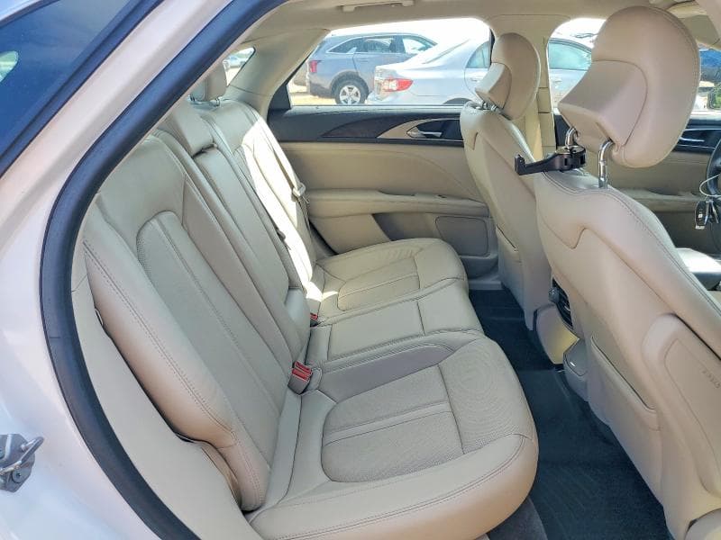 2017 LINCOLN MKZ RESERVE 10
