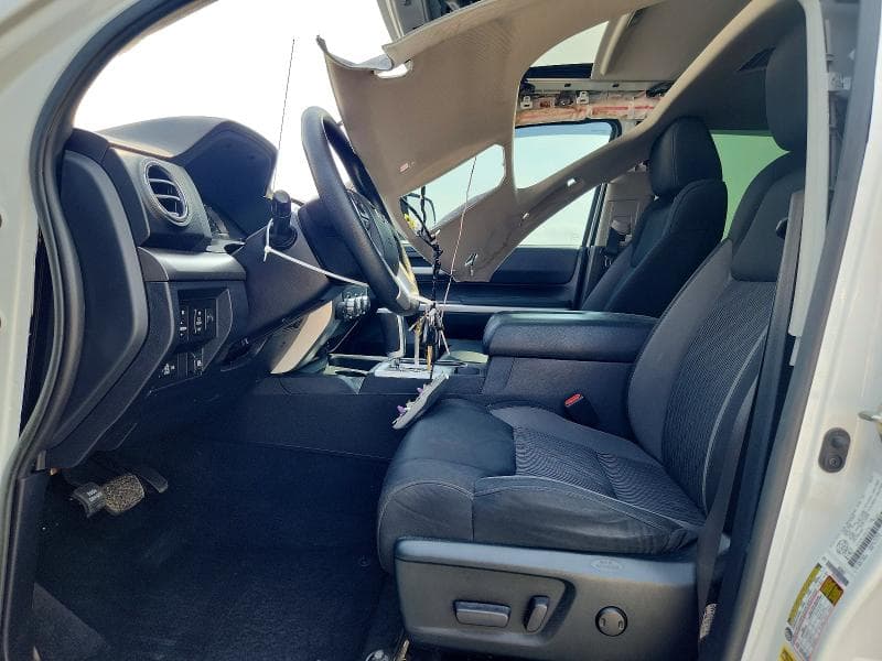 2017 TOYOTA TUNDRA SR5 7