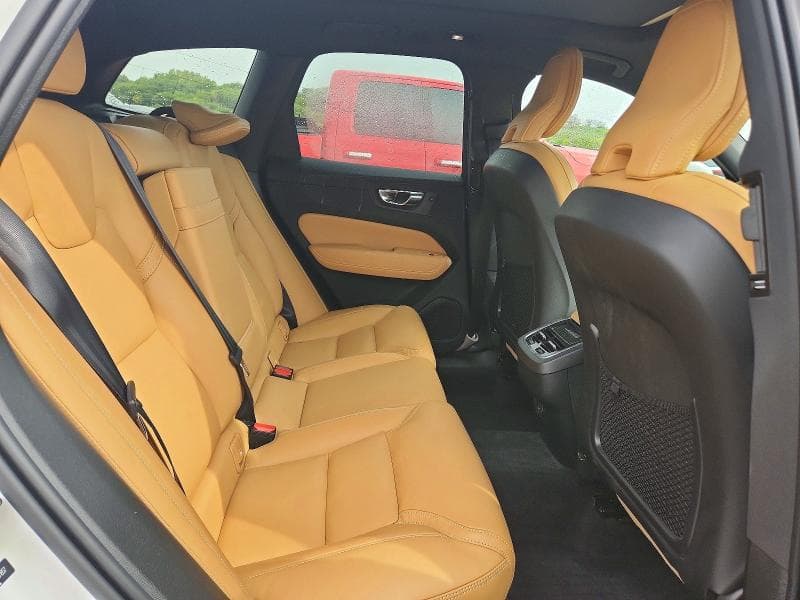 2022 VOLVO XC60 B5 INSCRIPTION 11