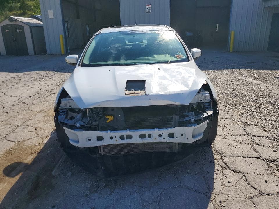 2017 FORD FOCUS SEL 5